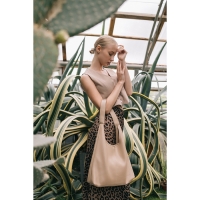 Сумка женская на магните TEXTURA, средний размер, цвет молочный