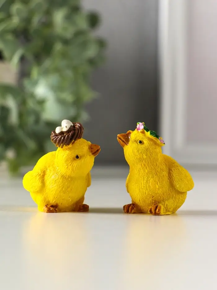 Сувенир полистоун "Цыплёнок в веночке/с гнездом" МИКС 4х3х4 см