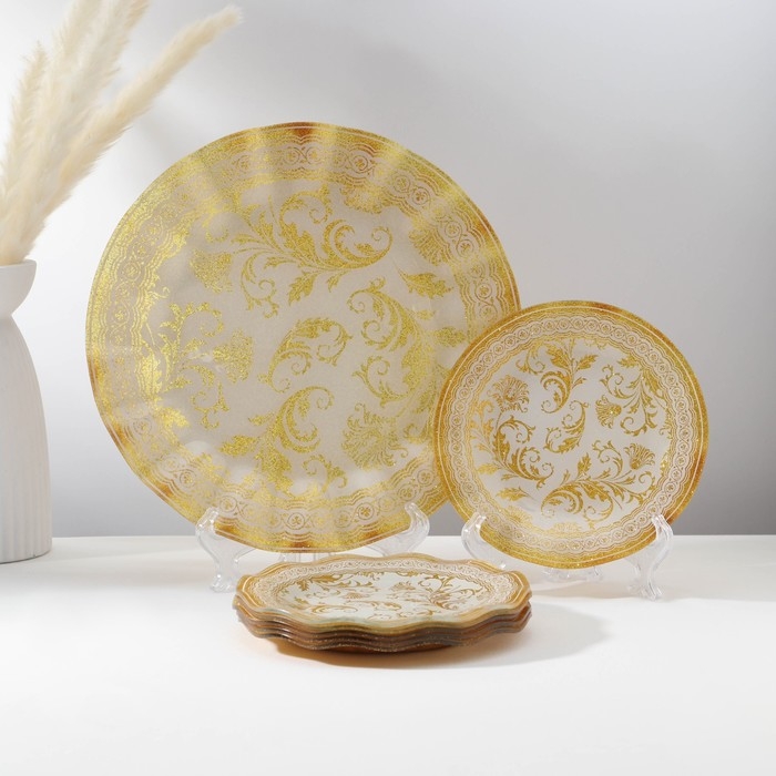 Набор столовый &laquo;Растительный узор&raquo;, 7 предметов: d=30 см - 1 шт, d=18 см - 6 шт, цвет бежевый с золотым