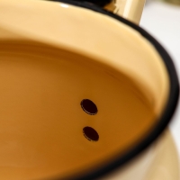 Чайник эмалированный, 3,5 л, без деколи, цвет бежевый Чайник эмалированный, 3,5 л, без деколи, цвет бежевый