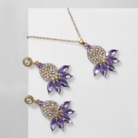 Гарнитур 2 предмета: серьги, кулон &laquo;Лотос&raquo;, цвет бело-сиреневый в золоте, 48 см