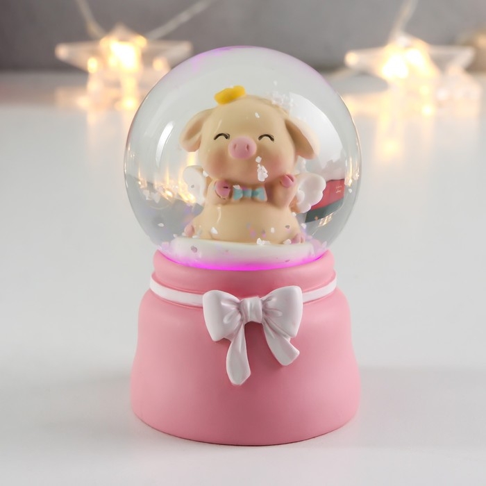 Сувенир полистоун водяной шар свет "Хрюша с крылышками" МИКС d=4,5 см 7х4,5х4,5 см