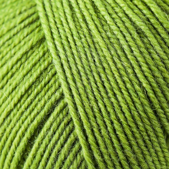 Пряжа "Австралийский меринос" 95%мерин.шерсть,5% акрил объёмный 400м/100гр (252-Зел.горох)