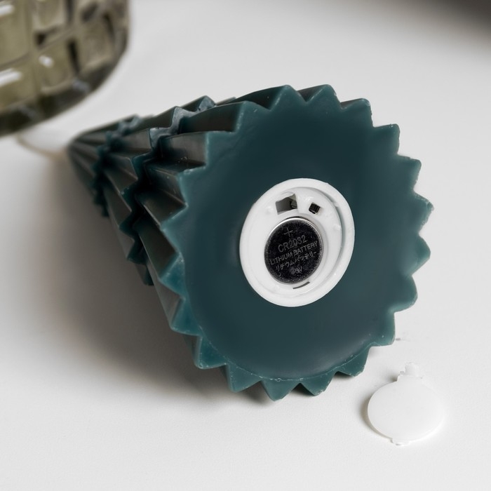 Светодиодная свеча &laquo;Ёлка зелёная&raquo; 10 &times; 18.5 &times; 10 см, воск, батарейка CR2032 (в комплекте), свечение тёплое белое