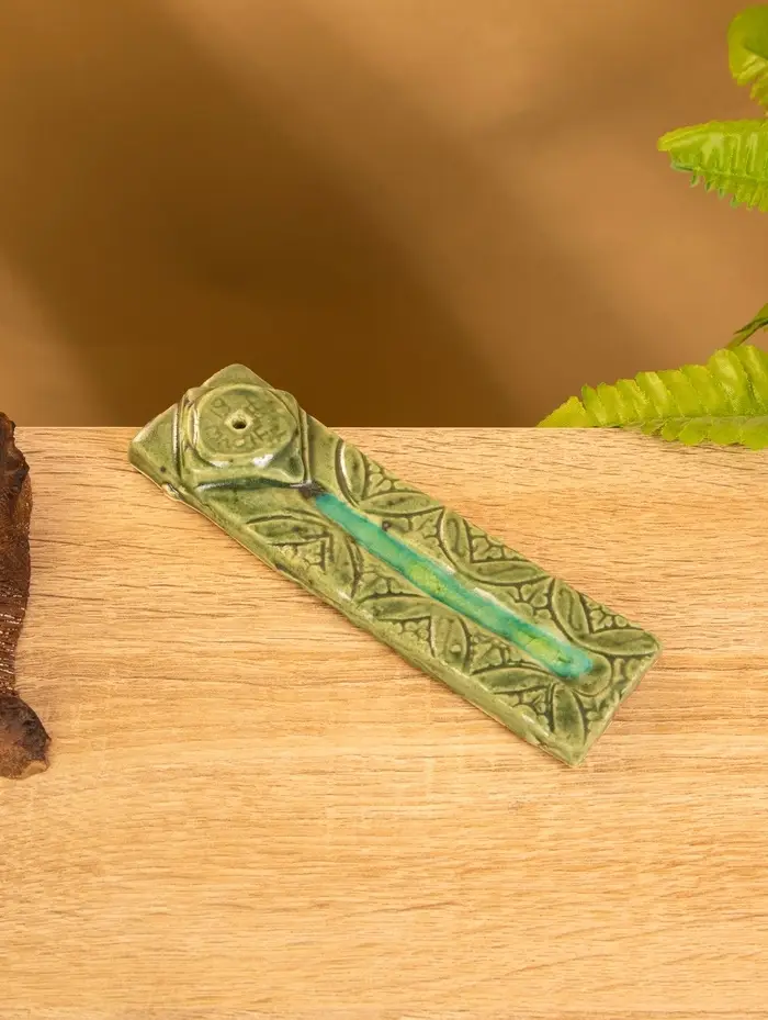 Подставка под благовония "Орнамент" керамика, цв. зелёный, 15,5х4х1 см