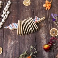 Сувенирный музыкальный инструмент "Трещотка крокодил пятнистый" дерево 4x27x9 см МИКС