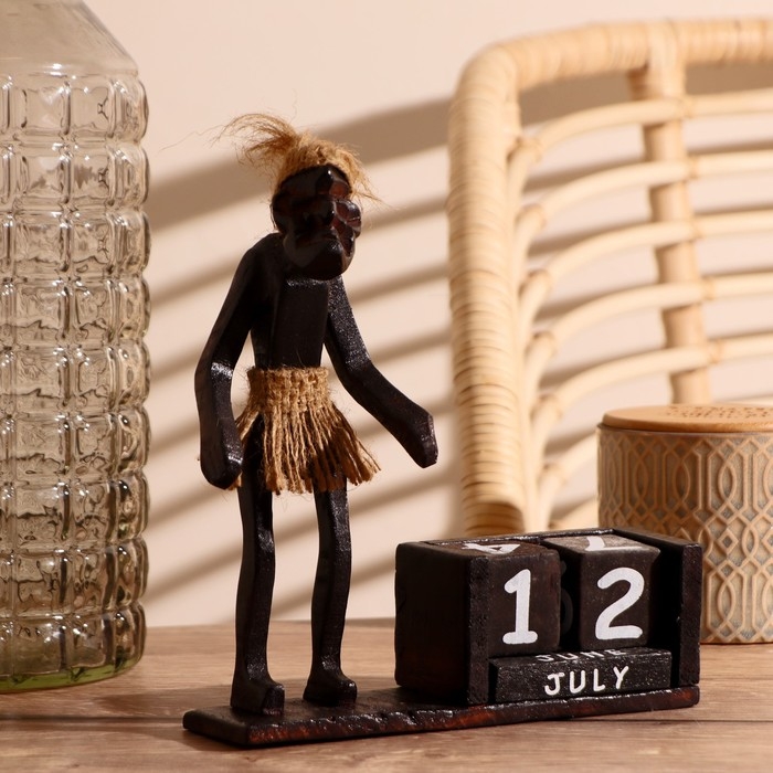 Сувенир дерево календарь "Абориген" 14х20х8 см  МИКС