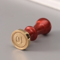 Печать для сургуча с пластиковой ручкой "Классика цифра 10" 2,5х2,5х6,3 см