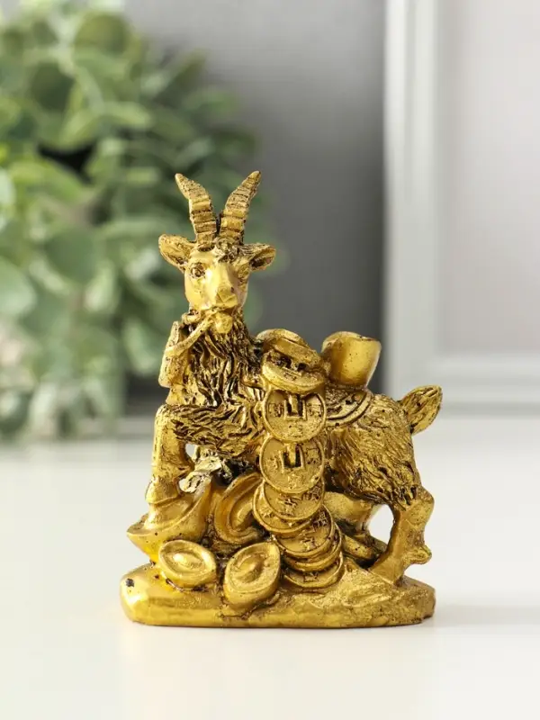 Нэцкэ полистоун "Козёл с китайскими монетами и золотыми слитками" бронза 4,2х7х9,4 см