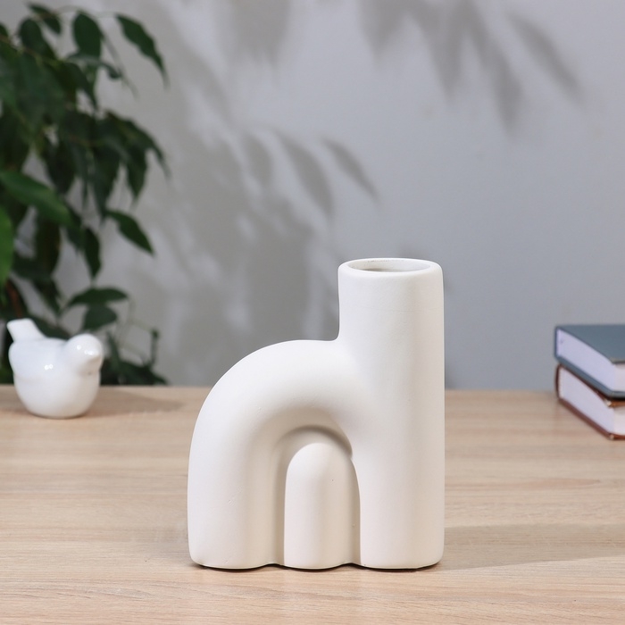 Ваза керамика настольная Ваза керамика настольная "Кирстен" белая, 16х5х13 см