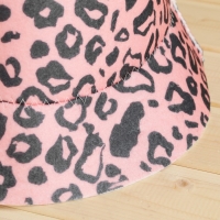 Шапка-панама для бани с принтом "Розовый леопард" Шапка-панама для бани с принтом "Розовый леопард"