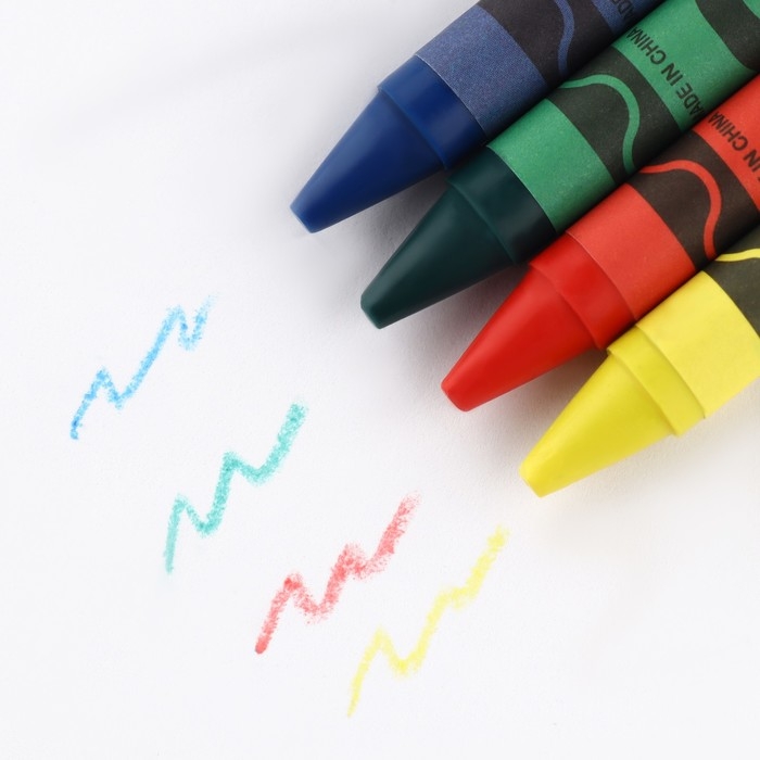 Подарочный набор блокнот-раскраска А6, трекер привычек и восковые мелки «Самой волшебной» Подарочный набор блокнот-раскраска А6, трекер привычек и восковые мелки «Самой волшебной»