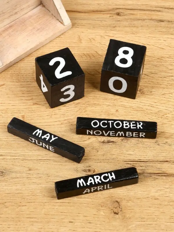 Календарь настольный "Машинка" дерево 11х5х14 см