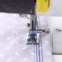 Лапка для швейной машины, прижимная для защипов, 2 × 1,5 см Лапка для швейной машины, прижимная для защипов, 2 × 1,5 см