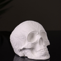 Фигура "Череп с орнаментом" 6х5х5 см, натуральный
