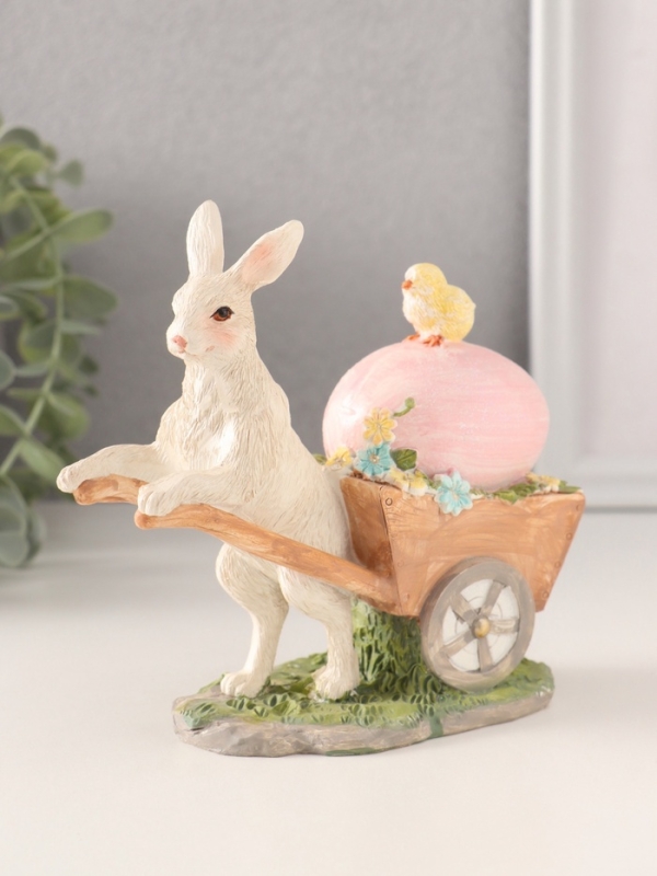 Сувенир полистоун "Кролик везёт тележку с цыплёнком и пасхальным яйцом" 13,5х6х13 см