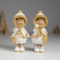 Сувенир полистоун "Малышка в белой шубке в варежках" МИКС 5х4х11,5 см Сувенир полистоун "Малышка в белой шубке в варежках" МИКС 5х4х11,5 см