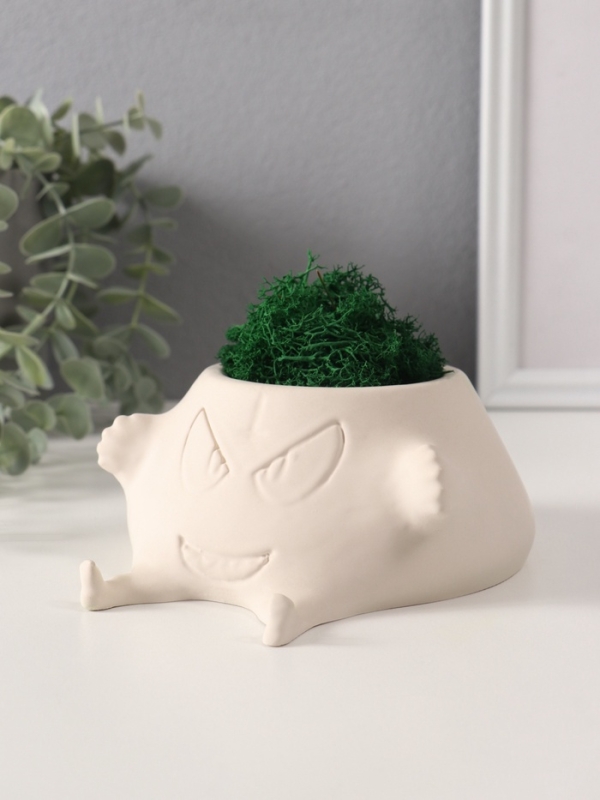 Кашпо бетонное "Злобный смех" со мхом 15,5*12,5*6 см белый (мох зеленый стабилизирован)