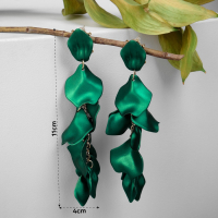 Серьги ассорти &laquo;Ветер&raquo; грация, цвет зелёный в золоте