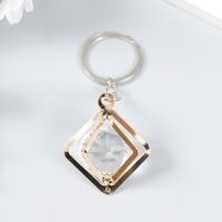 Брелок металл "Куб" кристалл, золото 3х4х4 см Брелок металл "Куб" кристалл, золото 3х4х4 см