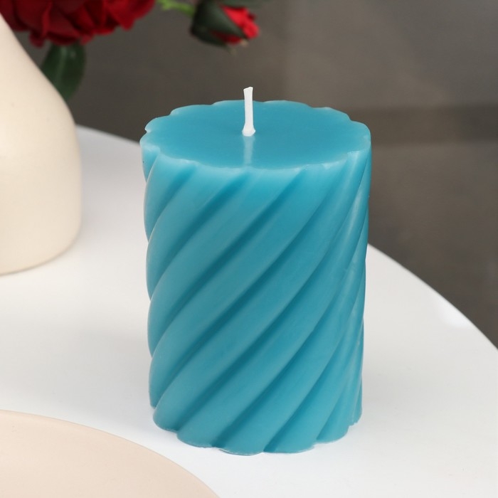 Свеча-цилиндр ароматическая витая Свеча-цилиндр ароматическая витая "Черника", 7,5х10 см