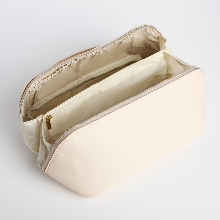 Косметичка на молнии, цвет бежевый