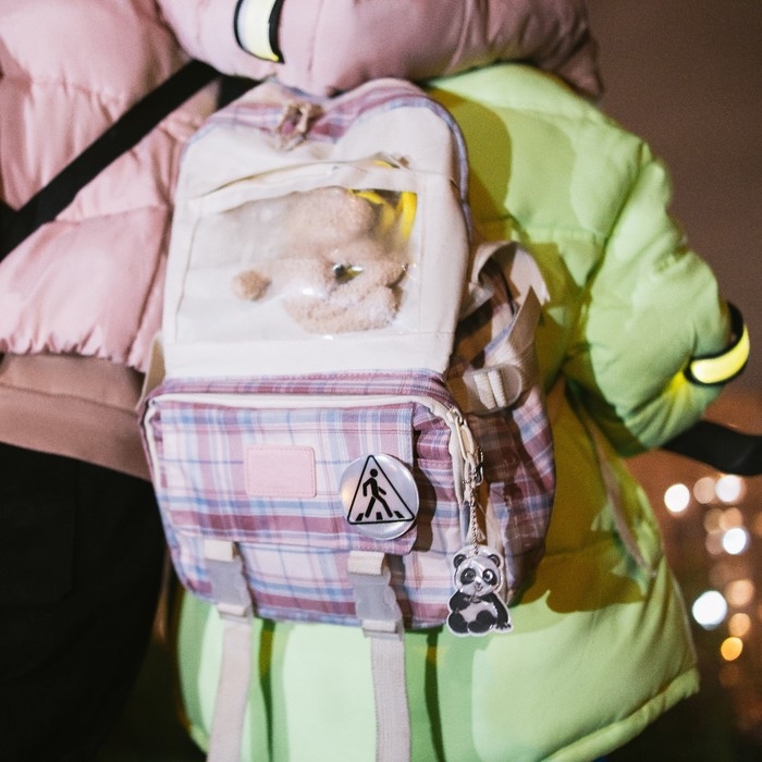 Светоотражающий значок &laquo;Пешеходный переход&raquo;, d = 5,8 см, цвет МИКС