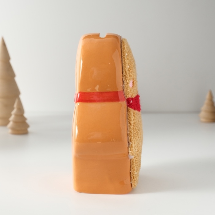 Копилка керамика Копилка керамика "Пряничка в уютном шарфике" 7,2х12,3х15,3 см