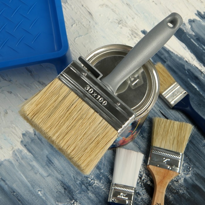 Кисть-макловица ТУНДРА, натуральная щетина, пластиковая рукоятка, 30&times;100 мм