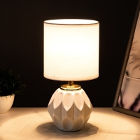 Настольная лампа "Амальтея" Е14 40Вт белый 13х13х25 см RISALUX Настольная лампа "Амальтея" Е14 40Вт белый 13х13х25 см RISALUX