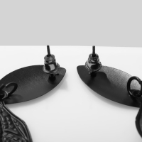 Серьги висячие &laquo;Листья&raquo; симпл, цвет чёрный матовый,10 см