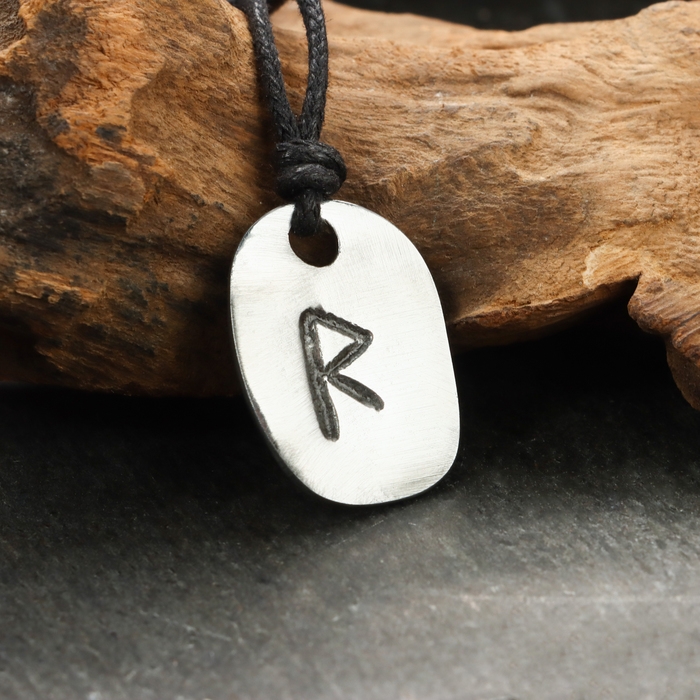 Амулет Амулет "Скандинавские Руны", руна РАЙДО, 21х29мм, металлический