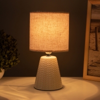 Лампа настольная "Бланка" 1х40Вт Е14 бежевый 14х14х29см Лампа настольная "Бланка" 1х40Вт Е14 бежевый 14х14х29см