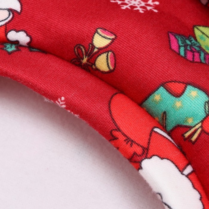 Кофта новогодняя для животных "Подарки", размер XS, красный (ДС 20, ОШ 22, ОГ 30 см)