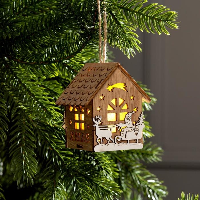 Ёлочная игрушка &laquo;Домик с Дедом Морозом на санках&raquo;, от батареек, свечение тёплое белое