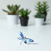 Брошь &laquo;Стрекоза&raquo;, граненые крылья, цвет синий в серебре