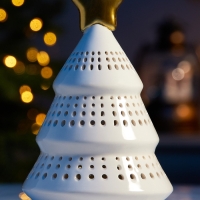 Светодиодная фигура "Елка с золотой звездой" 17.5х11х11, 1 LED, LR44x3(в компл.), Т/БЕЛЫЙ