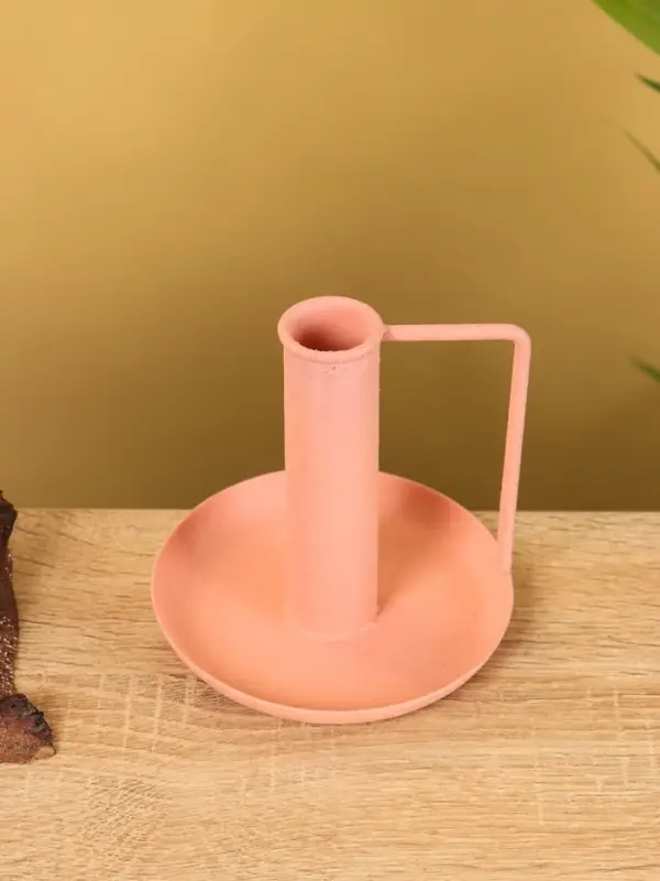 Подсвечник на 1 свечу текстурный с ручкой и блюдцем &laquo;Пудровый розовый&raquo;, 10&times;10&times;9.5 +/- 0.5 см
