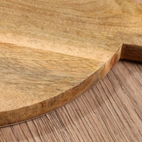 Доска разделочная круглая "Васильки" дерево манго 36х28 см