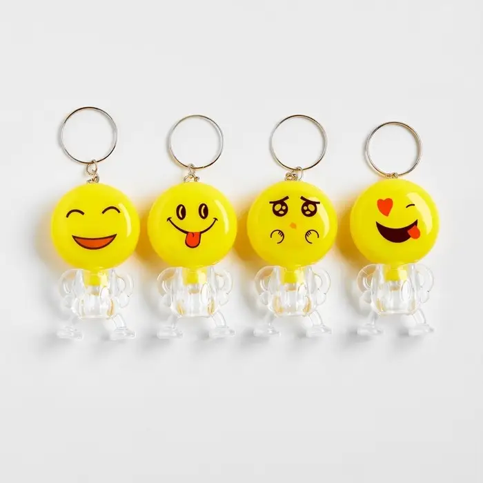 Фонарик брелок для ключей на кольце &laquo;Смайлик&raquo;, 1 LED, 3&times;5.5 см