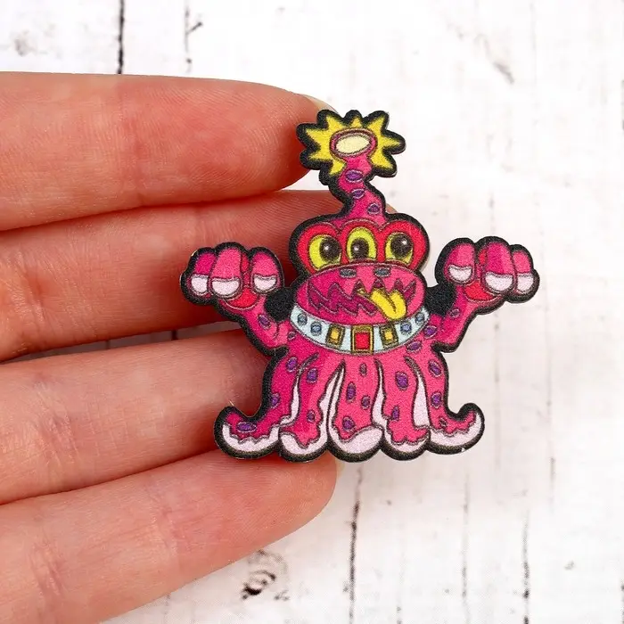 Деревянный значок &laquo;Осьми&raquo;