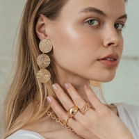 Клипсы &laquo;Лёгкость&raquo; три диска, цвет золото