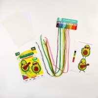 Вышивка крестиком для детей на пластиковой канве &laquo;Крутые авокадо&raquo;, набор для творчества