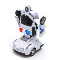 Робот &laquo;Полицейский&raquo;, трансформируется, световые и звуковые эффекты