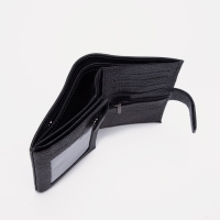 Портмоне мужское на магните, отдел для автодокументов и паспорта, цвет чёрный Портмоне мужское на магните, отдел для автодокументов и паспорта, цвет чёрный