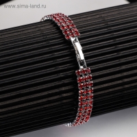 Браслет со стразами &laquo;Сияй&raquo; три ряда, цвет красный в серебре, 18 см
