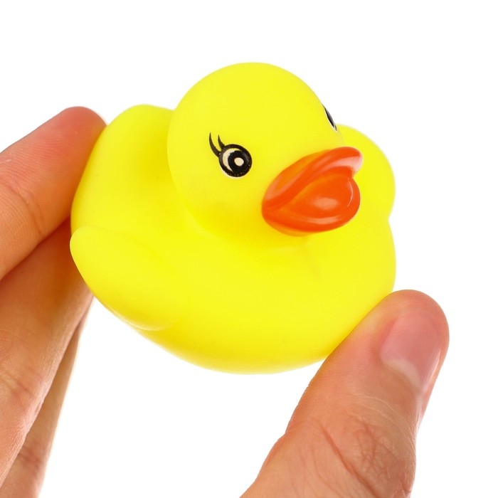 Набор резиновых игрушек для ванны &laquo;Мыльница: Цветные уточки&raquo;, 13,5 см, с пищалкой, 4 шт, Крошка Я