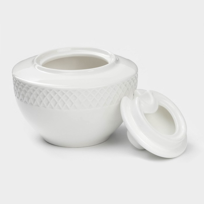 Сахарница фарфоровая с крышкой Wilmax &laquo;Юлия Высоцкая&raquo;, 340 мл, цвет белый