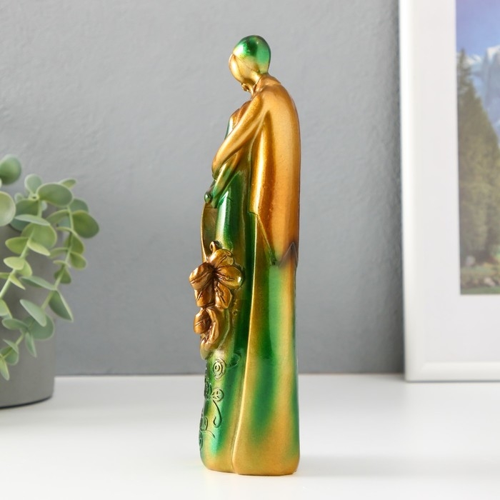 Сувенир полистоун Сувенир полистоун "Молодожёны. Поцелуй в объятиях" 21 см