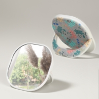 Зеркало карманное &laquo;Узор&raquo;, с подставкой, 8 &times; 8 см, цвет белый